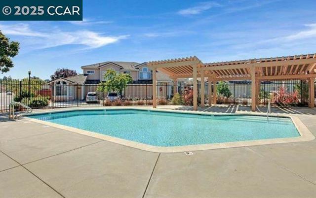 109 Cardoza, Hercules CA: https://media.crmls.org/mediaz/625f1403-0b63-48d3-a511-e10786d18aed.jpg