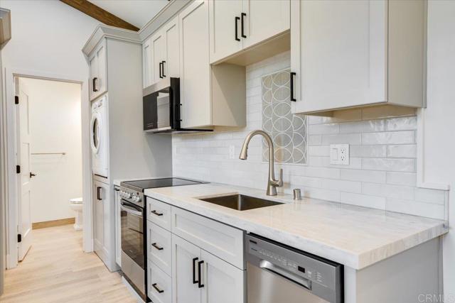 Detail Gallery Image 10 of 26 For 329 D St, Ramona,  CA 92065 - 1 Beds | 1 Baths