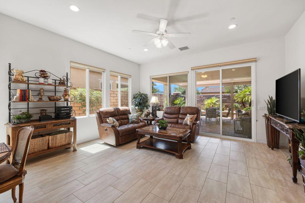 MLS #219149180DA image #3