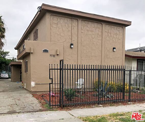 434 E 84TH Place