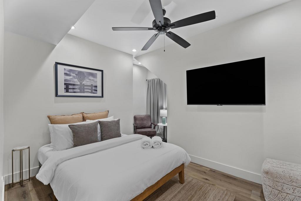 806 Cleveland St - photo 10