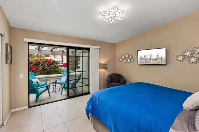 500 S Farrell Drive, Palm Springs CA: https://media.crmls.org/mediaz/62635364-9eb3-4357-8b28-8f90f47d1ba3.jpg