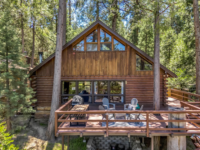 54385 S S. Circle Drive, Idyllwild CA: https://media.crmls.org/mediaz/62636b08-9046-4364-aef4-e8b5bba9148d.jpg