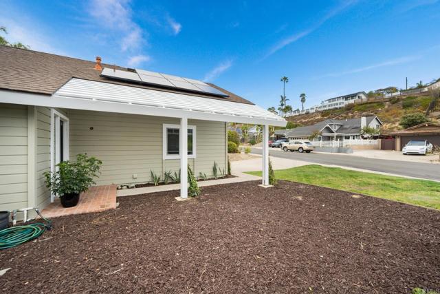 Image 5 of 64 For 1934 Pariva Drive