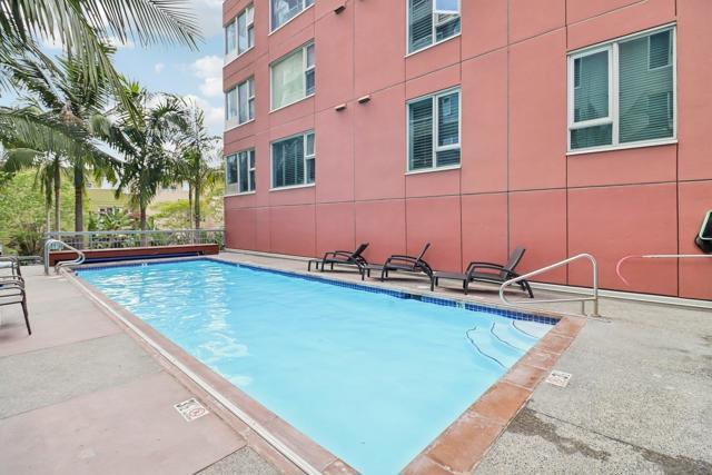 300 W Beech St, San Diego CA: https://media.crmls.org/mediaz/62649172-29ca-452f-bb31-20dad76f196e.jpg