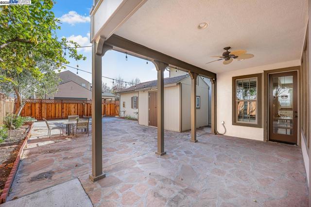 2744 Redbridge Rd, Tracy CA: https://media.crmls.org/mediaz/6264b2f4-b5b5-4d4a-9a70-9832bb0d6dd0.jpg