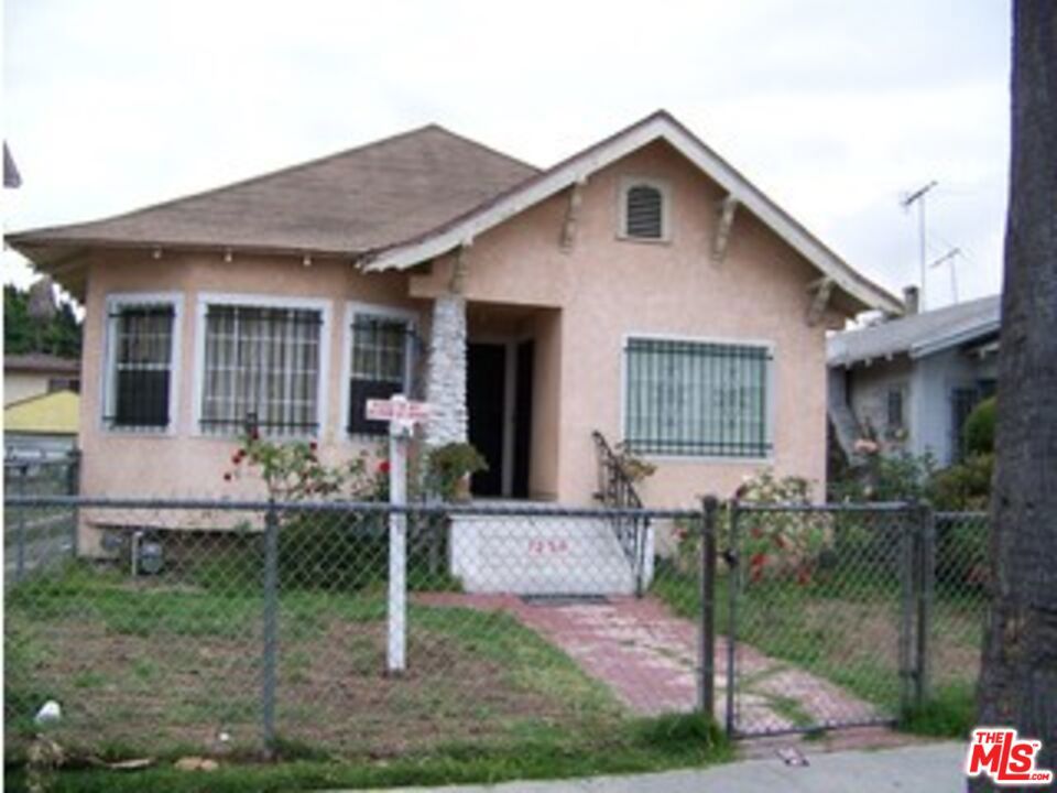 1258 W 36th Street