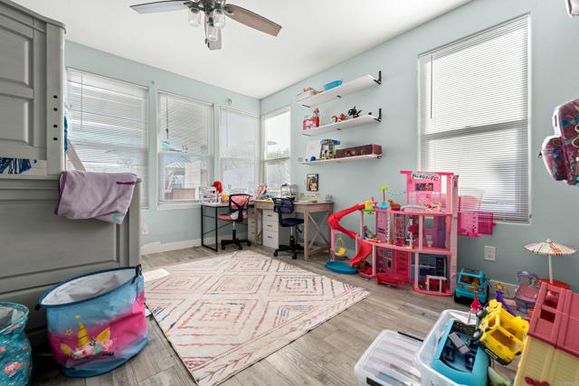 Detail Gallery Image 38 of 53 For 4912 Colusa Dr, Oceanside,  CA 92056 - 4 Beds | 3 Baths