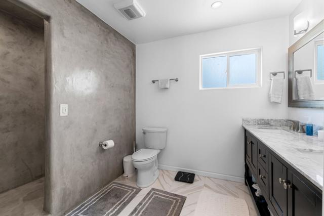 1575 Military Avenue, Seaside CA: https://media.crmls.org/mediaz/6265f51f-5853-4180-ab72-b782b2054a27.jpg