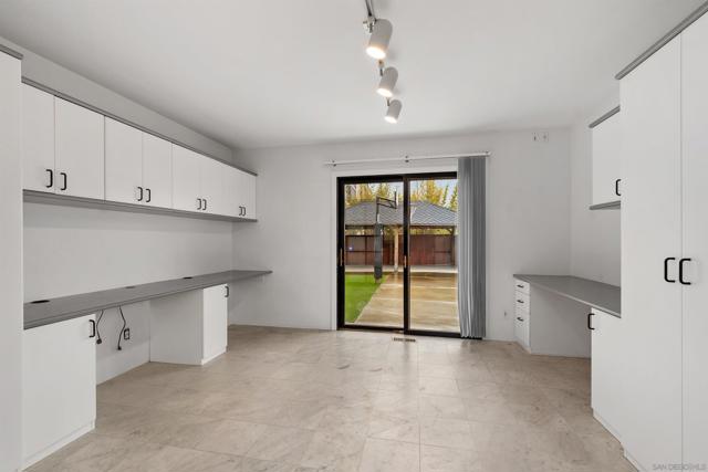 2435 Paseo Dorado, La Jolla CA: https://media.crmls.org/mediaz/62667317-5af2-4ee3-bfa7-420c418c241a.jpg