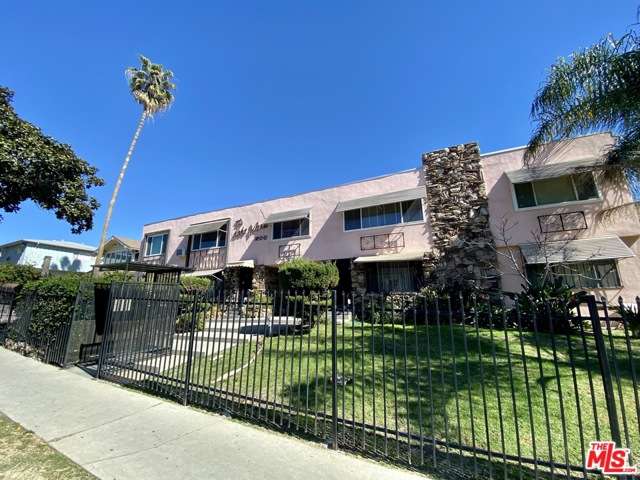 1600 N Hobart Blvd #3, Los Angeles, CA 90027