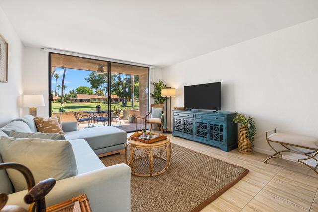 56 Majorca Drive, Rancho Mirage CA: https://media.crmls.org/mediaz/62687cb5-f04d-47e8-a236-95ca4300db5a.jpg