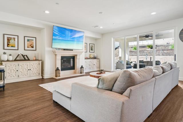 Detail Gallery Image 4 of 35 For 33294 Barmetta Ln, Temecula,  CA 92592 - 4 Beds | 2/1 Baths