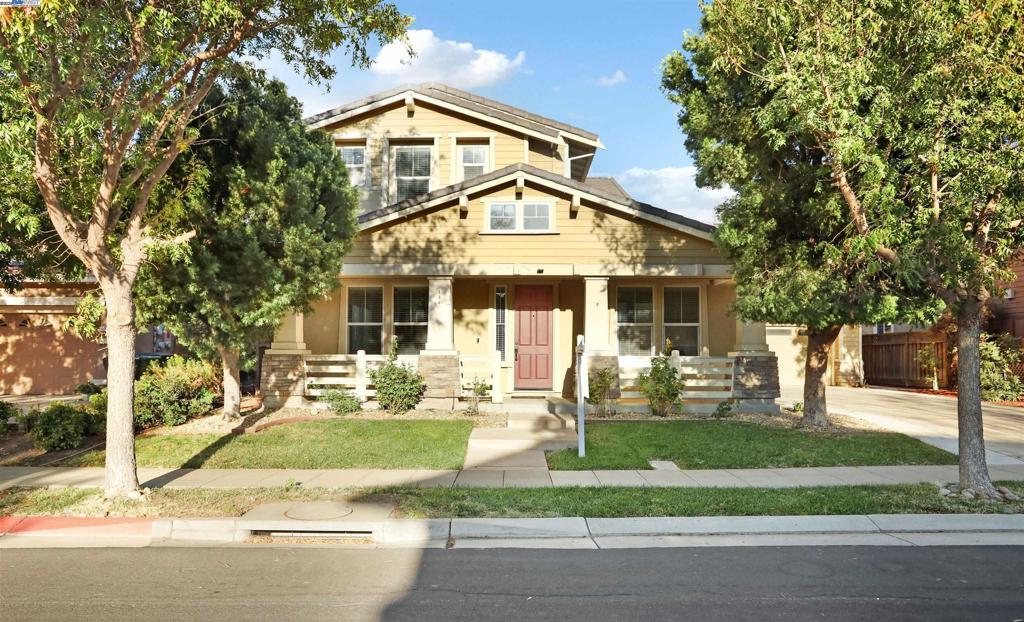 134 N Hancock Park Dr