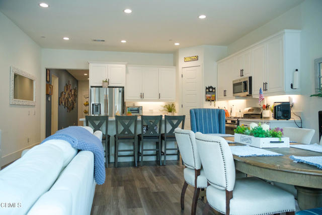 Detail Gallery Image 22 of 31 For 425 Eureka Dr, Santa Paula,  CA 93060 - 4 Beds | 2 Baths