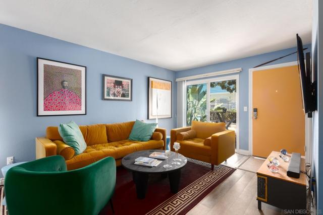 Image 4 of 13 For 4747 Hamilton St  2