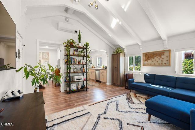 Detail Gallery Image 4 of 65 For 2764 Petit St, Camarillo,  CA 93012 - 2 Beds | 2 Baths