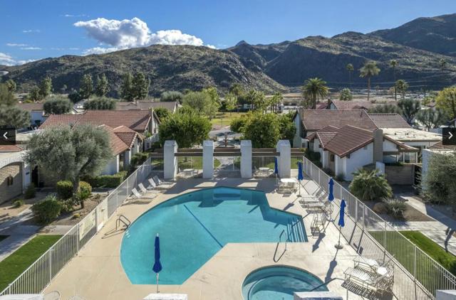 2366 E Miramonte Circle, Palm Springs CA: https://media.crmls.org/mediaz/626ad94d-1509-412d-a91e-65130a4fcdfd.jpg