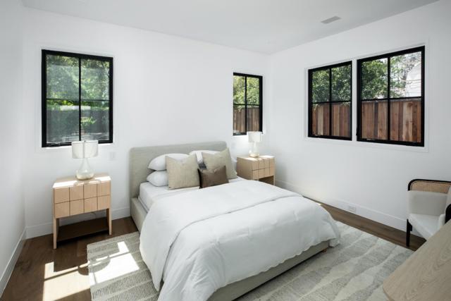 240 Valparaiso Avenue, Atherton CA: https://media.crmls.org/mediaz/626c1294-6931-4f2f-8b26-5ce1ad2e1dd4.jpg