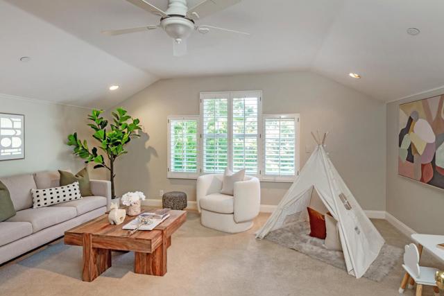 Image 19 of 65 For 14725 Live Oak Lane
