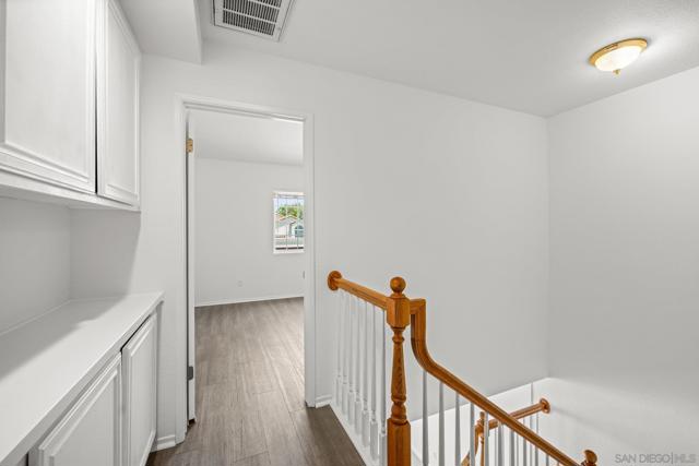 740 Breeze Hill Rd, Vista CA: https://media.crmls.org/mediaz/626cef6a-6afc-4593-98e0-13dcfa66a6a8.jpg