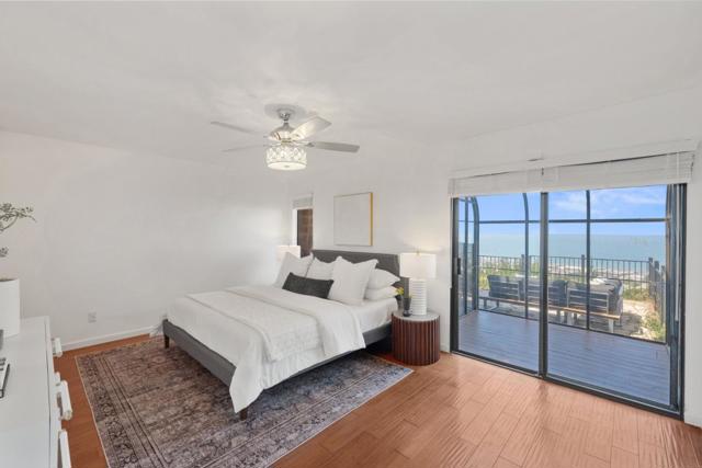 278 Beachview Avenue, Pacifica CA: https://media.crmls.org/mediaz/626d28ea-1c4e-4a48-9083-990563332114.jpg