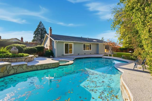 50 Nottingham Pl Place, Clayton CA: https://media.crmls.org/mediaz/626d3ced-7dfd-470d-8eb2-2cd2ac46efe0.jpg