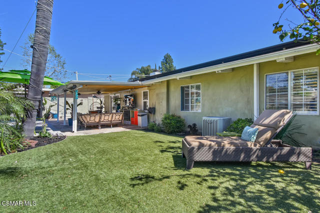 7761 Balcom Avenue, Reseda CA: https://media.crmls.org/mediaz/626dd3e5-a7a3-4a05-91e0-ab4c1853950a.jpg