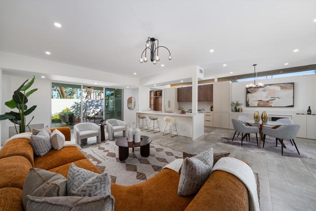 80 Lakeview Drive, Palm Springs CA: https://media.crmls.org/mediaz/626de65f-2042-4cd8-80e0-39272b94e8f7.jpg