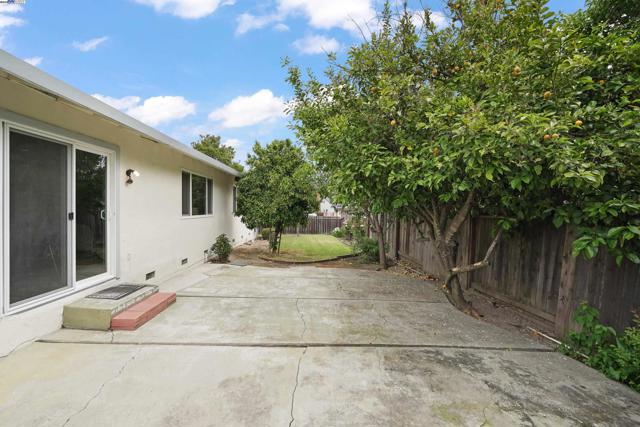 501 Amherst Ct, San Ramon CA: https://media.crmls.org/mediaz/626e0374-abdb-4d11-92c5-e19579208a40.jpg