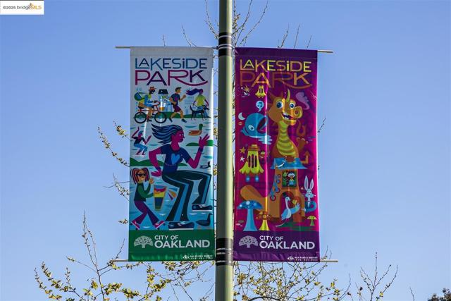 3317 Harrison St, Oakland CA: https://media.crmls.org/mediaz/626e5831-f1af-4dbb-8565-c1b5529136ed.jpg