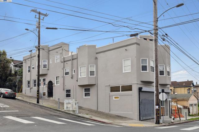 2246 23rd Ave, Oakland CA: https://media.crmls.org/mediaz/626e6186-59cc-4423-b736-39f690ba4d05.jpg
