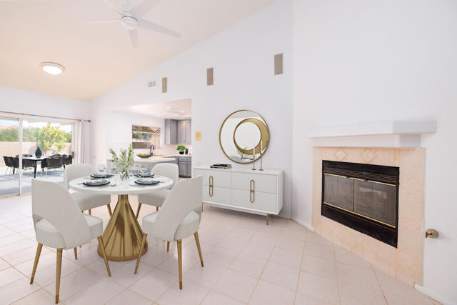 40670 Posada Court, Palm Desert CA: https://media.crmls.org/mediaz/626e89c3-8be9-494a-b130-2cdeebe5ee57.jpg