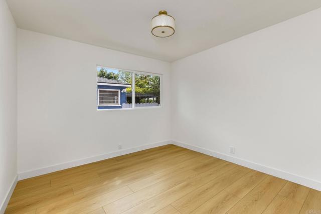 Detail Gallery Image 23 of 28 For 14362 Collins St, Sherman Oaks,  CA 91401 - 3 Beds | 2 Baths