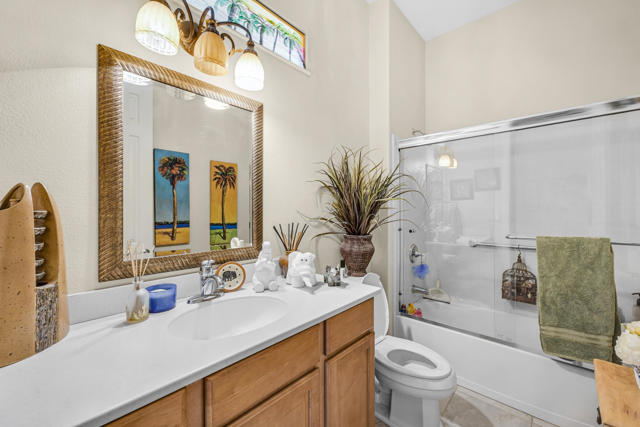 81193 Avenida Tres Lagunas, Indio CA: https://media.crmls.org/mediaz/626efd2b-ff04-4075-bc57-a71292ddc47f.jpg