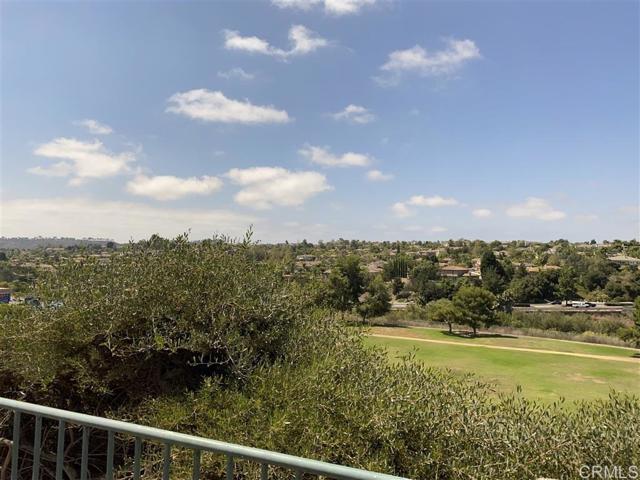 3364 Avenida Nieve, Carlsbad CA: https://media.crmls.org/mediaz/626f19e3-4898-4a6d-90fa-0699c1243afb.jpg