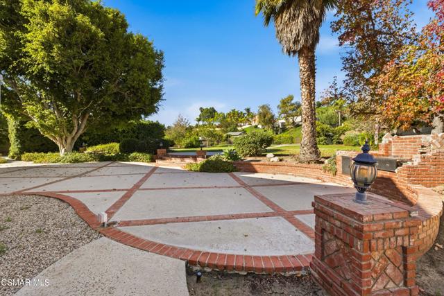 6945 Via Alba, Camarillo CA: https://media.crmls.org/mediaz/627163de-946d-4797-acf9-e4f5efa186c7.jpg