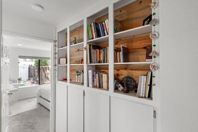 874 Cherry Glen Circle, Fremont CA: https://media.crmls.org/mediaz/62717948-c8cd-436d-842b-116fb814b0be.jpg
