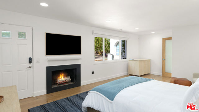 31654 Broad Beach Road photo 42