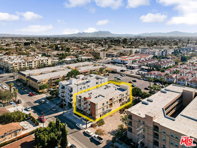 12132 Hart Street, North Hollywood CA: https://media.crmls.org/mediaz/627303bf-d40e-4732-b23a-2b3506a762b8.jpg