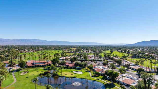 133 Torremolinos Drive, Rancho Mirage CA: https://media.crmls.org/mediaz/62730c33-4a66-4438-b143-4da64eb366e8.jpg