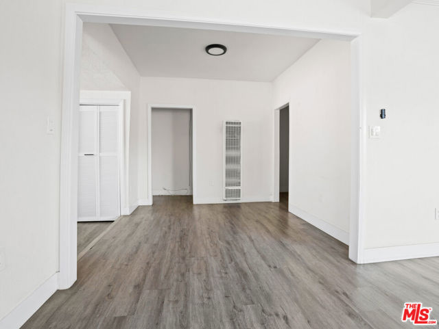 891 E 6th Street, Pomona CA: https://media.crmls.org/mediaz/627428c1-682b-464d-8e29-750f6523a10b.jpg