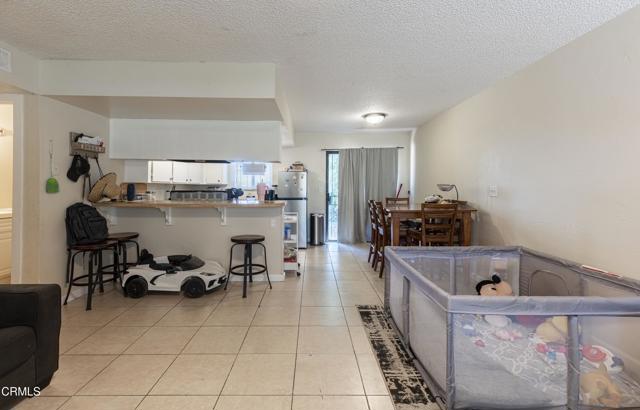 1859 Kentucky Street, Bakersfield CA: https://media.crmls.org/mediaz/62743948-2b94-48c7-9d26-16af37ce1ab9.jpg