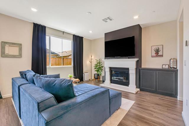 414 Ledro Way, Oakley CA: https://media.crmls.org/mediaz/62744195-8ebf-4dde-a52c-ec7595de18a8.jpg