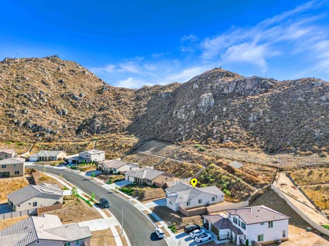 Detail Gallery Image 28 of 28 For 1079 Capstone Ln, Hemet,  CA 92545 - 4 Beds | 2 Baths