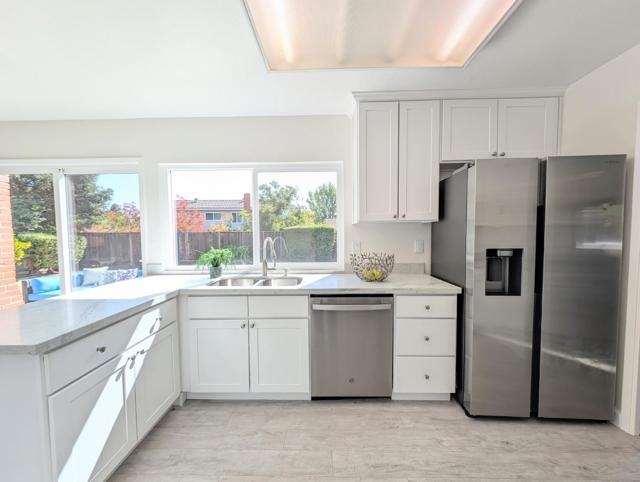 6104 Castello Drive, San Jose CA: https://media.crmls.org/mediaz/62757e36-195b-4ae5-8e1c-043506c63d4d.jpg