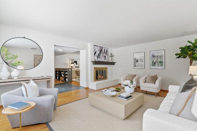 2050 Wooded Glen Drive, Los Altos CA: https://media.crmls.org/mediaz/62758bc6-6148-4ca2-b33a-a2d33a90c8c6.jpg