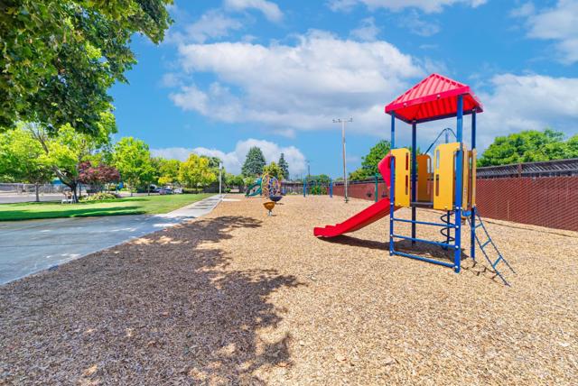 794 Ramona Avenue, Sunnyvale CA: https://media.crmls.org/mediaz/6275a874-4dde-4cec-bc0b-921ca5a10fea.jpg