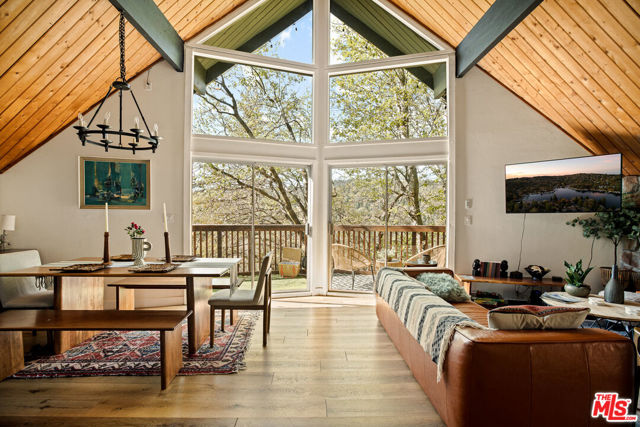 feature listing property photo