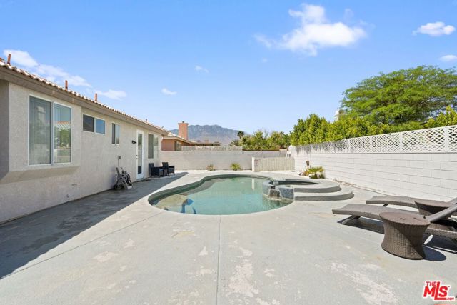 69730 Mccallum Way, Cathedral City CA: https://media.crmls.org/mediaz/62769c7e-e45f-4746-bb9b-f8e5a99c9d3a.jpg